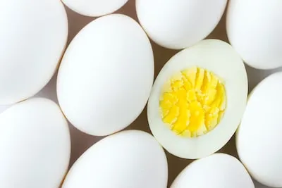 Uncover the Symbolism: What Dreaming About Eggs Reveals About You