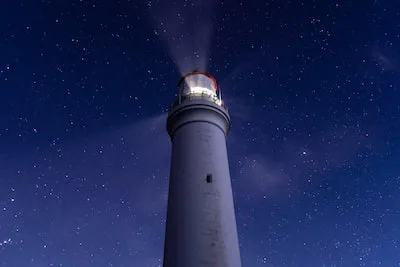 Unraveling the Meanings and Spiritual Significance of Lighthouse Dreams