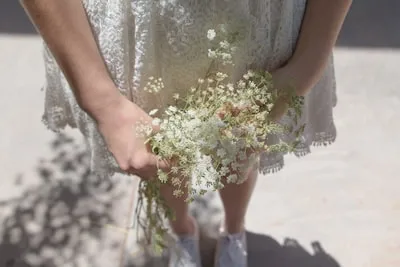 Unlocking the Symbolism of Floral Dress Dreams