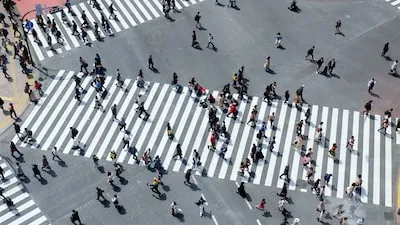 Dreaming About Crossing the Street: Decoding the Symbolism and Meanings