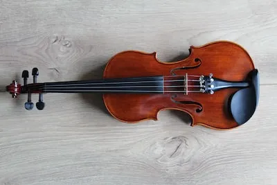 Exploring the Symbolism of Violin Dreams: A Guide to Interpretation and Personal Growth