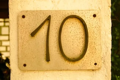 Dreaming of Number 10: Meaning and Personal Growth Insights